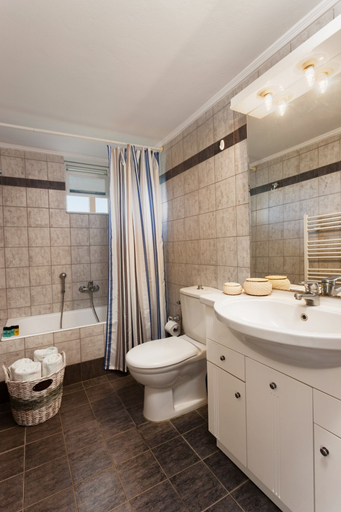 Bathroom 5, Galatea, Ionian Islands