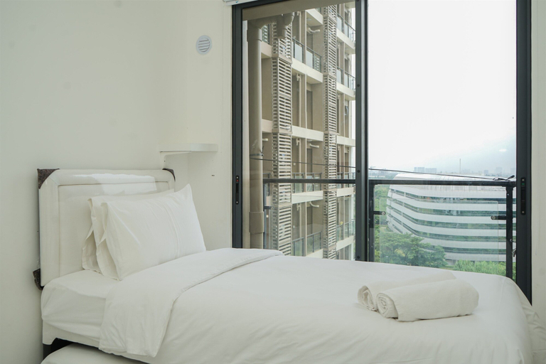 Bedroom 1, Minimalist Studio Room At Sky House Bsd Apartment, South Tangerang