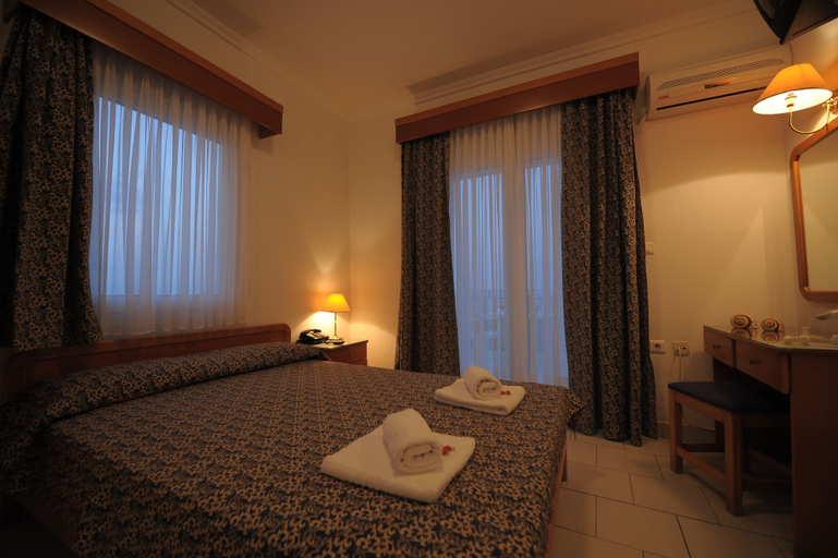 Bedroom 4, Lazaridis Luxury Apartments, Central Macedonia