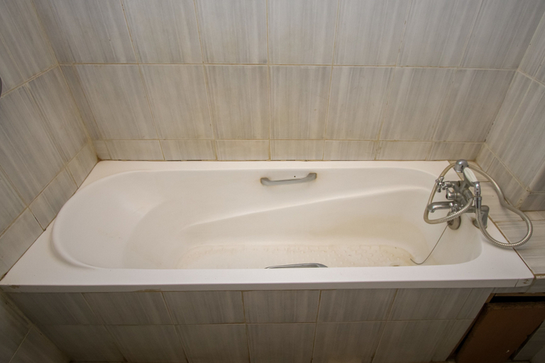 Bathroom 5, Park Place Hotel, Langata