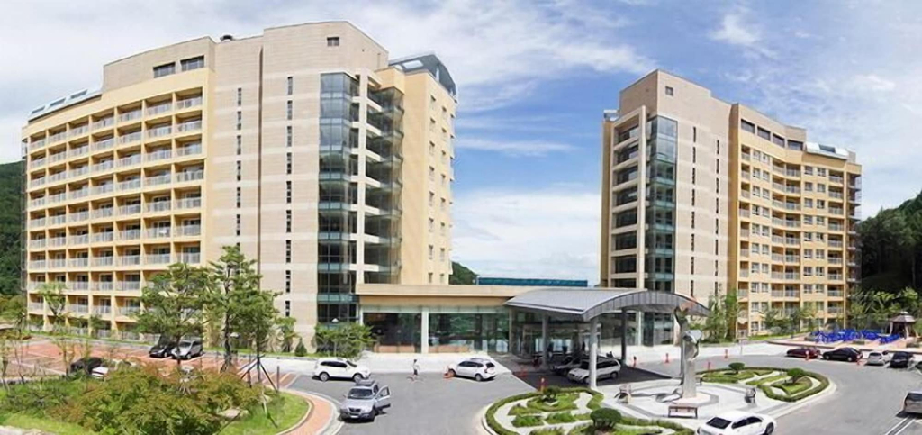 Exterior & Views 1, High Castle Resort, Jeongseon
