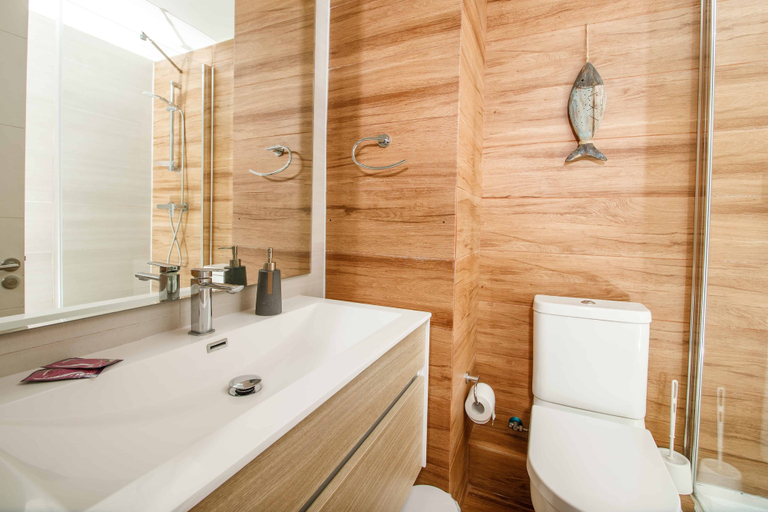Bathroom, Surfers Paradise, Valparaíso