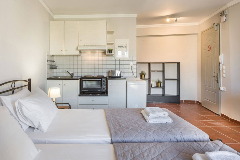 Bedroom 3, Fidias city rooms, Ionian Islands