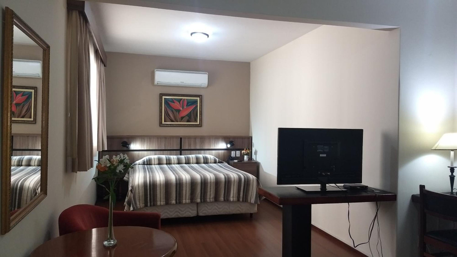 Bedroom 2, Castel Plaza Hotel, Resende