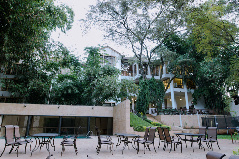 Food & Drinks 5, West Wood Hotel, Westlands
