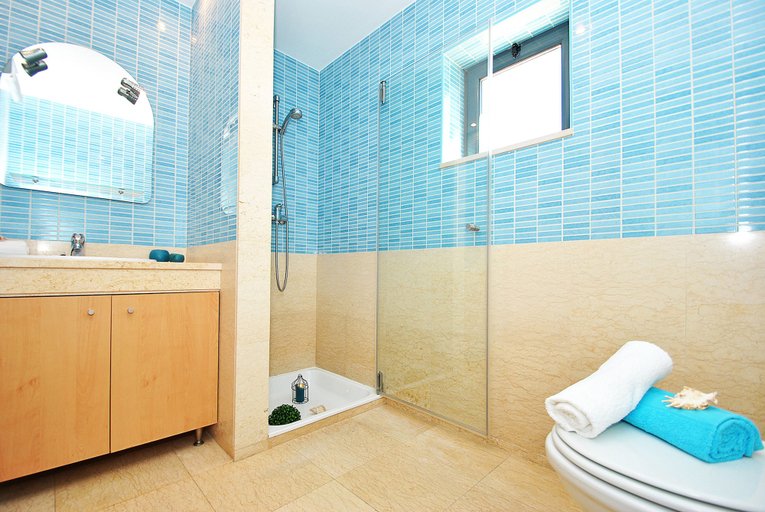 Bathroom 4, Villa Paraty, Albufeira