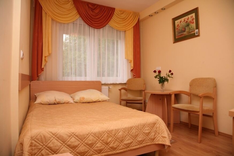 Bedroom 2, BELWEDER, Kłodzko