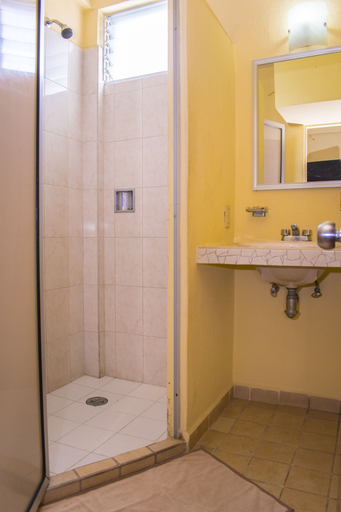 Bathroom 5, Hotel Mocali, Puerto Vallarta