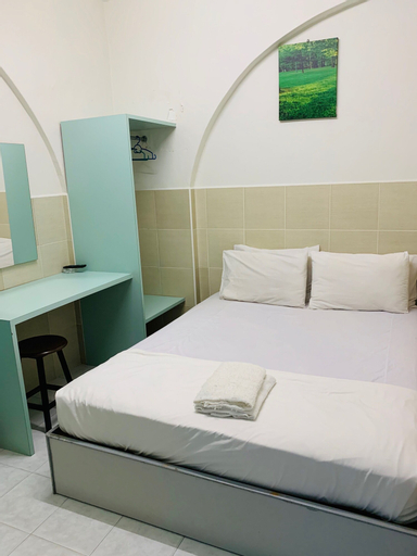 Bedroom 2, Fairway Hotel, Malacca City