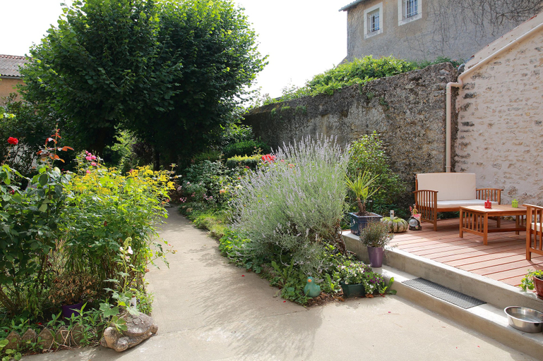 Exterior & Views 2, La Loge des Fées, Vienne