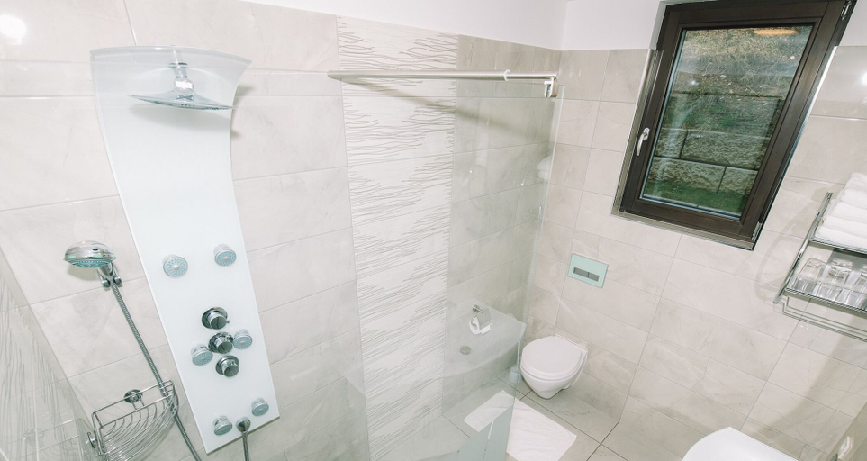 Bathroom 4, Bled Paradise Apartments, Bled