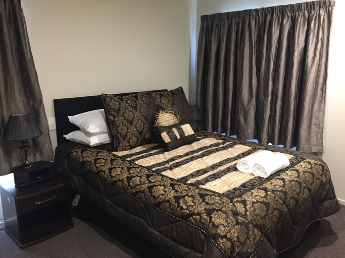 Bedroom 2, Rocky Mountain Chalets, Ruapehu
