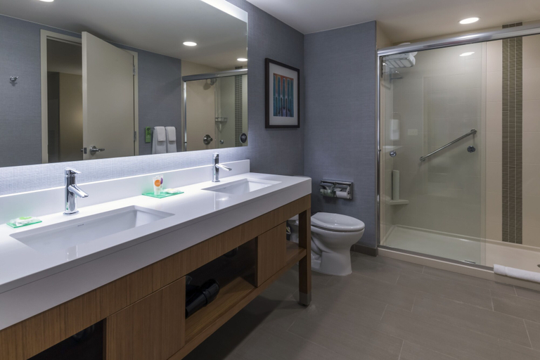 Bathroom 4, Hyatt Place Marlborough/Apex Center, Middlesex