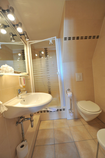 Bathroom 4, Am Alten Strom, Rostock