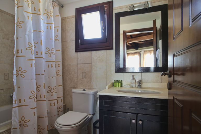 Bathroom 5, Yalis Hotel, Thessaly