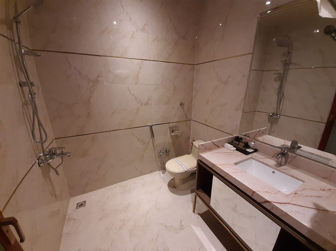 Bathroom 5, Qasr Alshamal Hotel