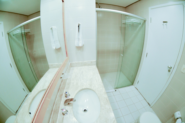 Bathroom 3, Gandini Hotel, Itu