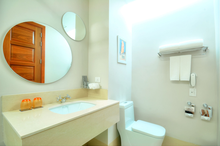 Bathroom 4, One One Bangkok Hotel, Wattana