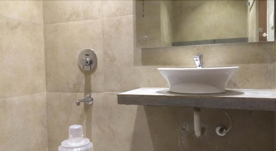 Bathroom 4, AVENUE HOTEL , Kancheepuram