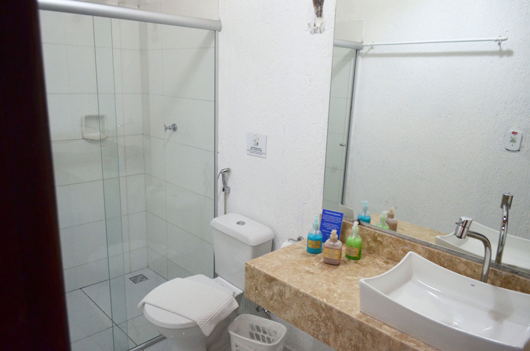 Bathroom 4, Pousada Fragata, Porto Seguro