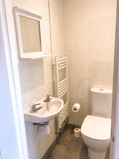 Bathroom 3, Rabbits Warren Sleeps 4 Bike-friendly, Gloucestershire