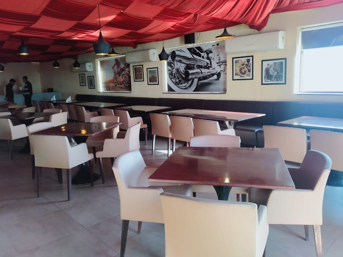 Food & Drinks 4, Le Roi Jammu, Jammu