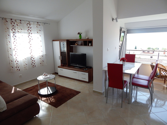 Others 4, Apartments Linda, Okrug