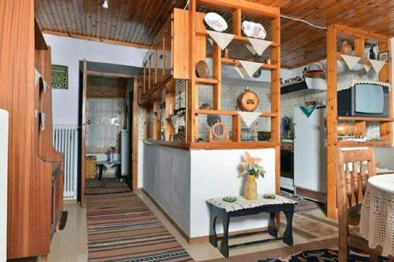 Others 5, Traditional 2 bedrooms House in Arachova Center, Central Greece