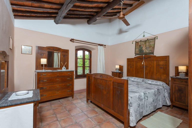 Room 5, Villa Bramasole Large Private Pool, WiFi, Siena
