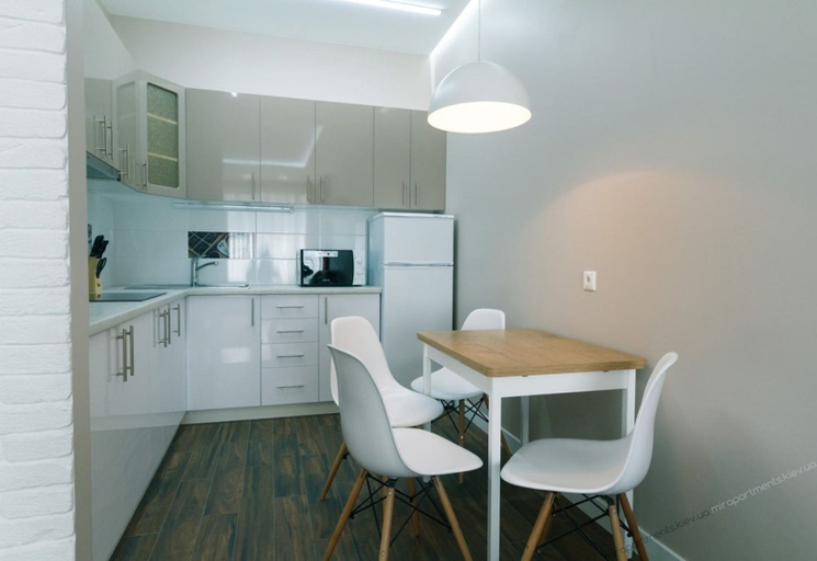 Others 4, VIP Apartment Company, Holosiïvs'kyi
