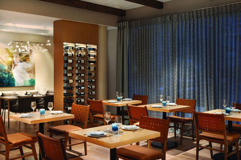 Food & Drinks 5, Seaside Hotel North Vancouver, Greater Vancouver
