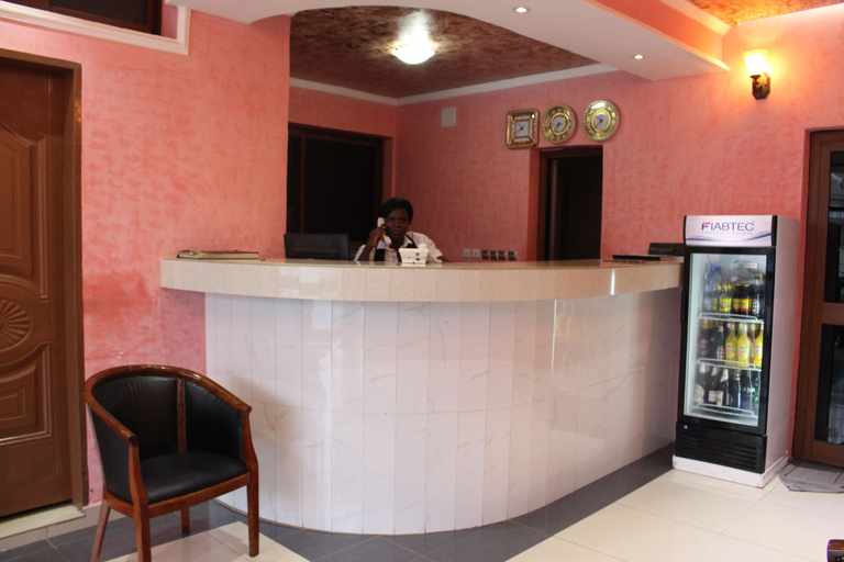 Others 4, Hotel Joana, Wouri