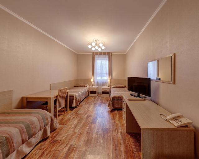 Others 5, Hotel Voyage Park, North-Western