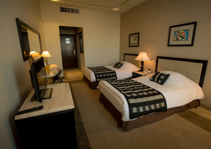 Bedroom 3, Century Park Hotel, Wadi Essier