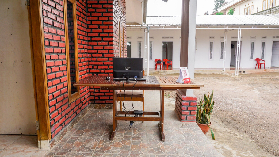 Others 5, OYO 2369 Cempaka Homestay, Bandung