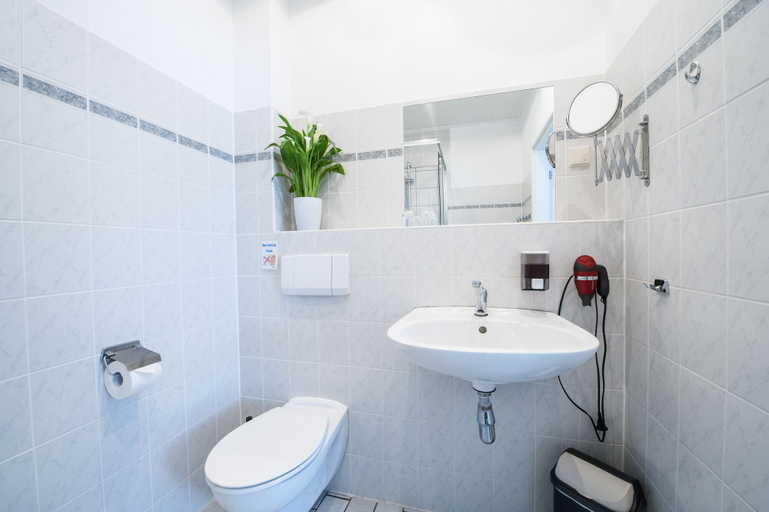 Bathroom 5, Hotel Forsthaus Sellin, Vorpommern-Rügen