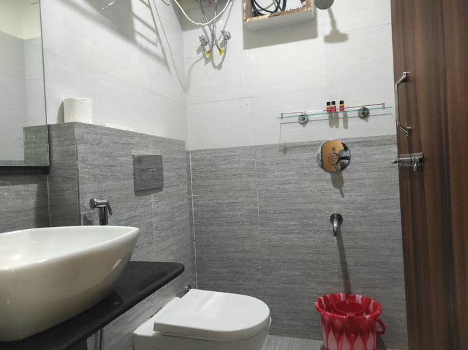 Bathroom 3, Hotel Paradise, Sonitpur