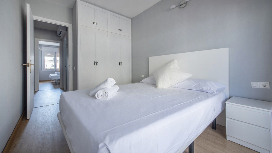 Bedroom 2, Montserrat 32, R68, Tarragona