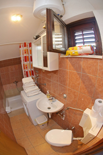 Bathroom 3, Ina Apartments, Zadar