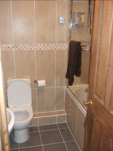 Bathroom 3, Acorns Guest House, North Somerset