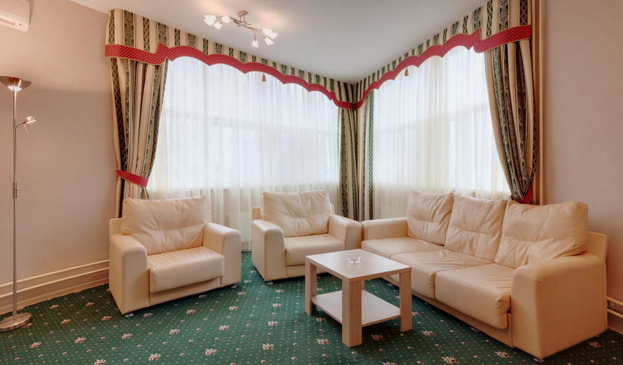 Others 5, Hotel Voyage Park, North-Western