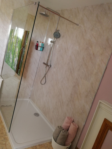 Bathroom 4, Carnately Lodge Ballycastle, Causeway Coast and Glens