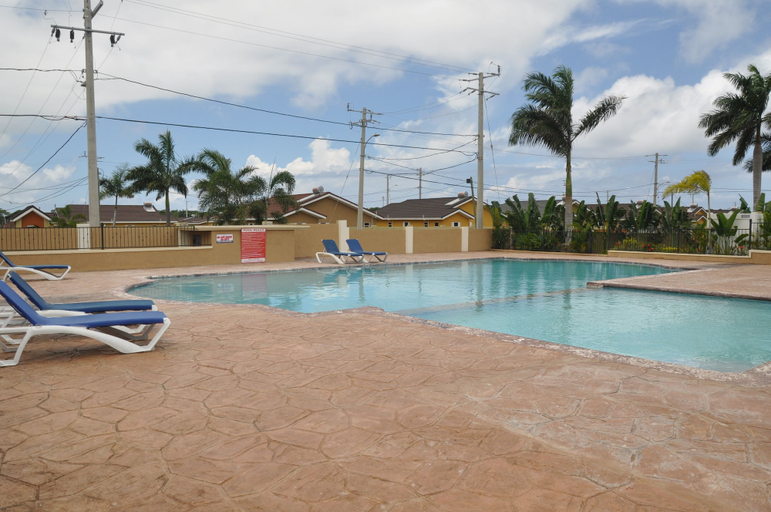 Sport & Beauty, Drax Hall Country Club 2 Bed Villa