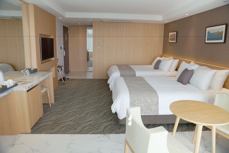 Bedroom 3, Seogwipo JS Hotel, Seogwipo