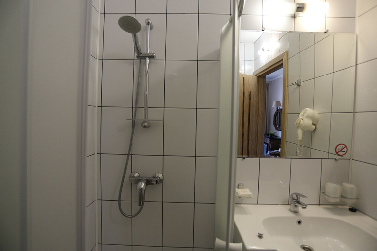 Bathroom 4, Boutique Hotel La Terrassa, Sochi gorsovet