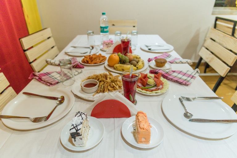 Food & Drinks, The Yuvraj Residency, Gurgaon