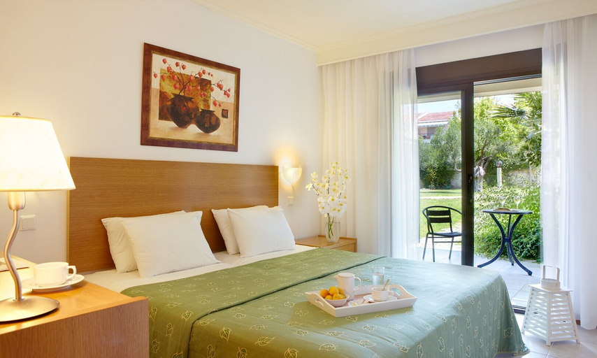 Bedroom 4, Renaissance Hanioti Resort, Central Macedonia