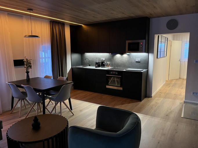 Others 5, Hillside No. 18, Karlovy Vary