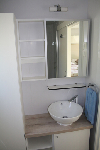 Bathroom 5, Queen Campagna mobile homes Klenovica, Novi Vinodolski