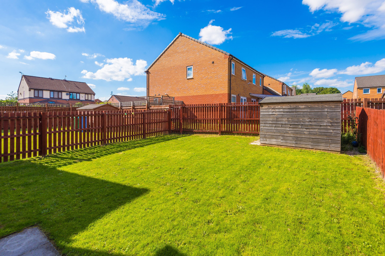 Exterior & Views, 5 Bed House Manchester by MCR Dens, Tameside